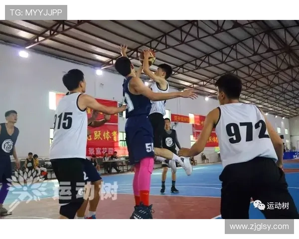 成都篮球队以80分领跑冠军赛积分榜展现强劲实力和团队合作精神