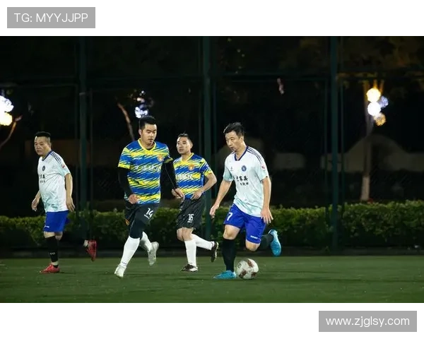 南京足球队的速度之美:追寻绿茵场上的闪电瞬间与激情时刻